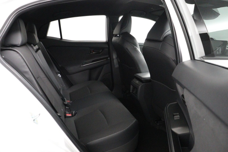 Toyota C-HR+ - First Edition 77 kWh 44