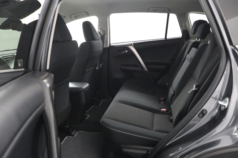 Toyota RAV4 - 2.5 Hybrid AWD Style 18