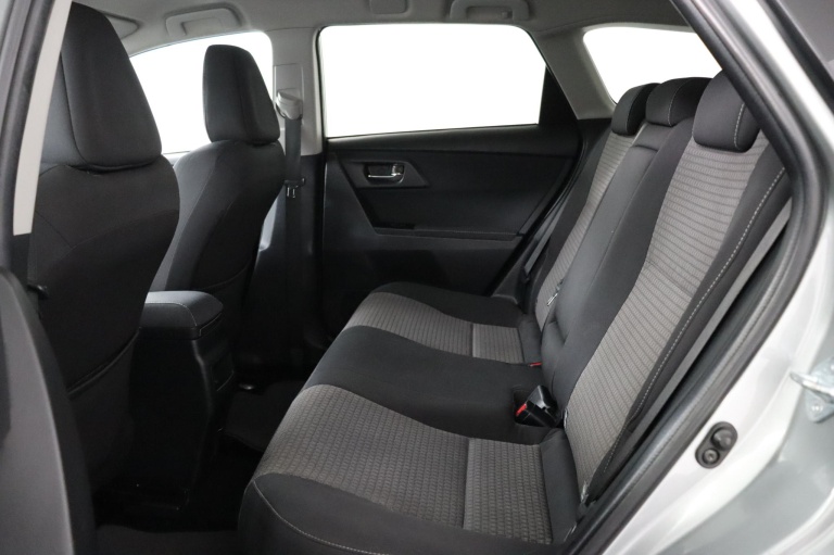 Toyota Auris Touring Sports - 1.8 Hybrid Black Edition 18