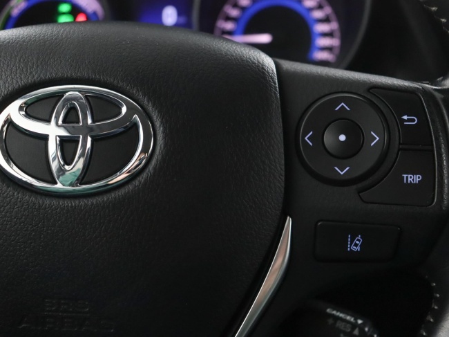 Toyota Auris Touring Sports - 1.8 Hybrid Black Edition