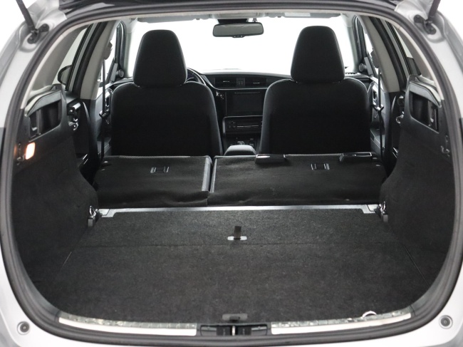 Toyota Auris Touring Sports - 1.8 Hybrid Black Edition