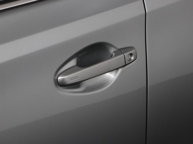 Toyota Auris Touring Sports - 1.8 Hybrid Black Edition