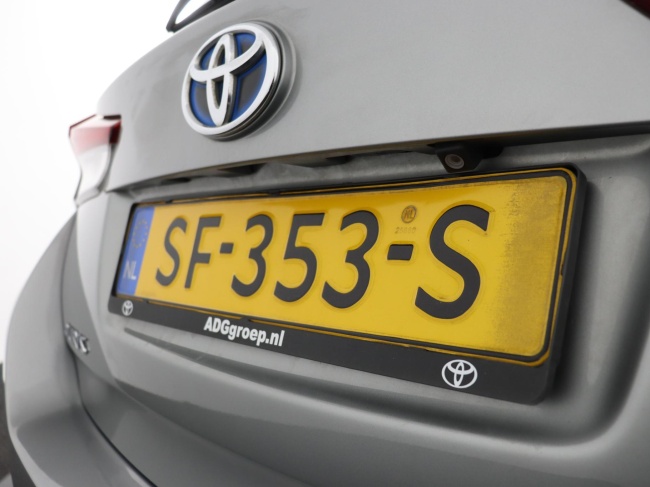 Toyota Auris Touring Sports - 1.8 Hybrid Black Edition