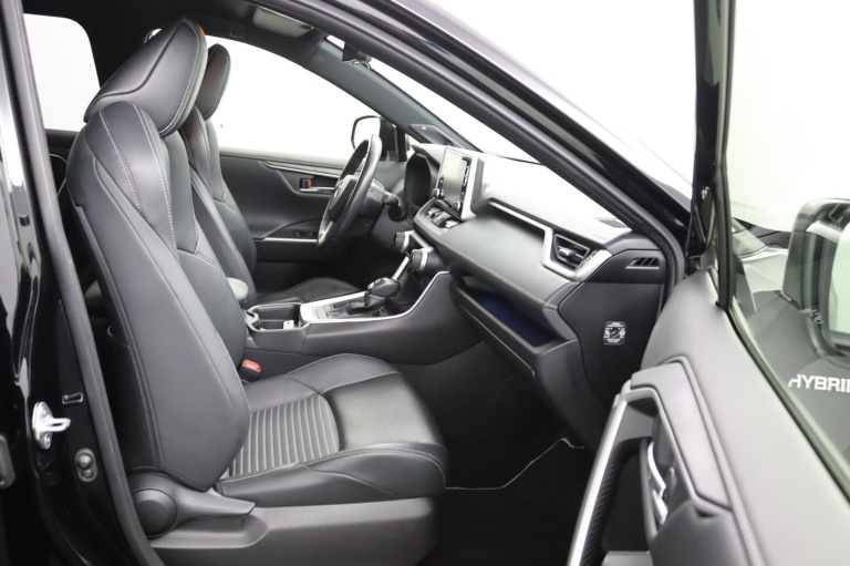 Toyota RAV4 - 2.5 Hybrid Black Edition Limited 12