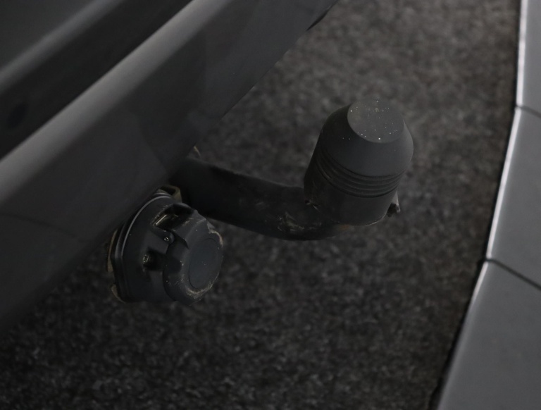 Toyota RAV4 - 2.5 Hybrid Business 34