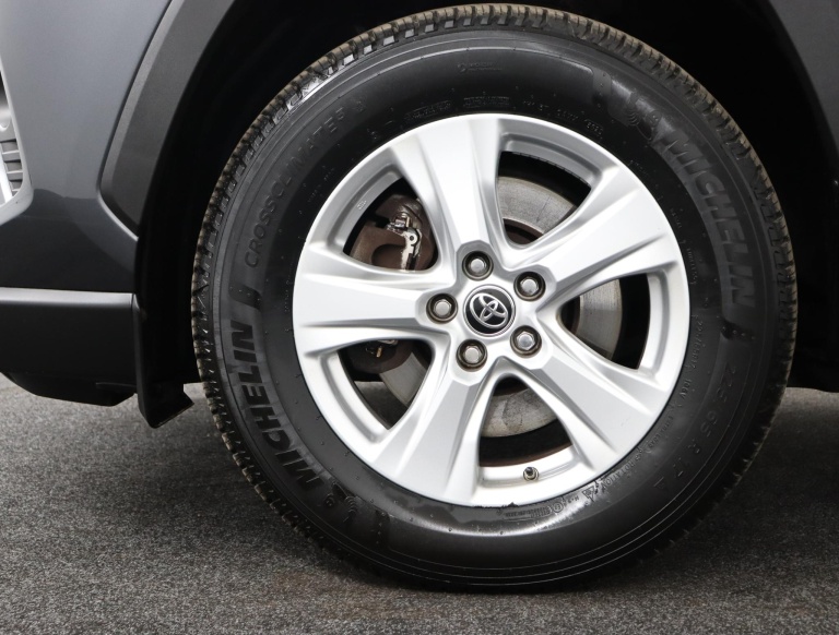 Toyota RAV4 - 2.5 Hybrid Business 37
