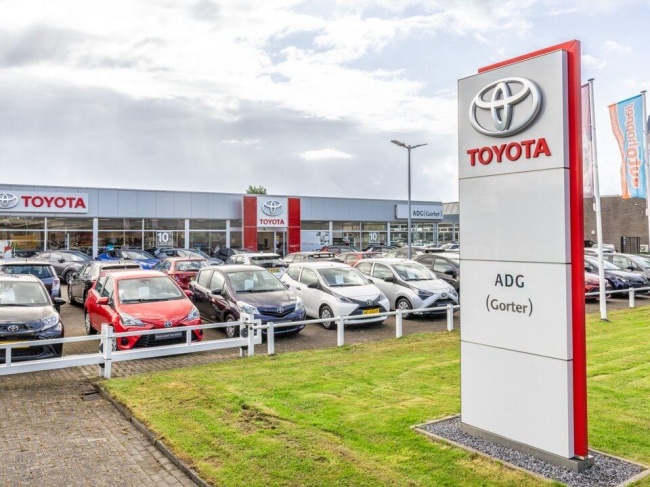 Toyota RAV4 - 2.5 Hybrid Business