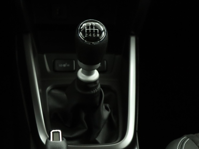 Suzuki Vitara - 1.4 Boosterjet Style Smart Hybrid