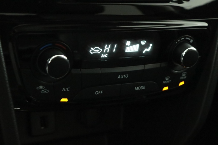 Suzuki Vitara - 1.4 Boosterjet Style Smart Hybrid 7