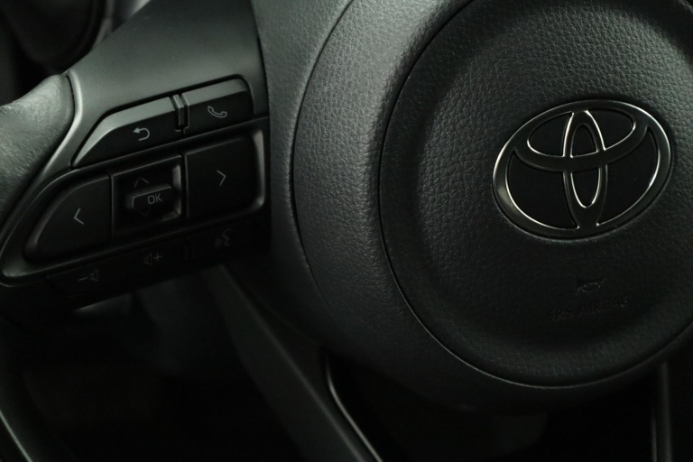 Toyota Yaris - 1.5 Hybrid 115 Dynamic 19