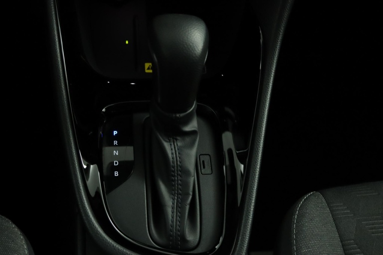 Toyota Yaris - 1.5 Hybrid 115 Dynamic 27