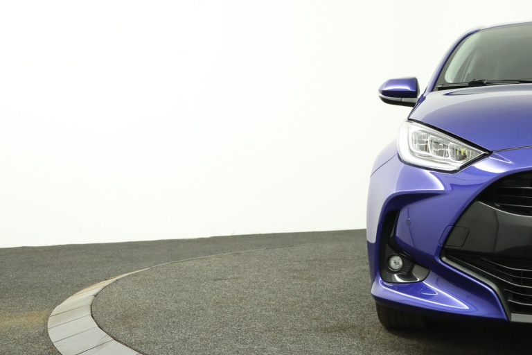 Toyota Yaris - 1.5 Hybrid 115 Dynamic 36