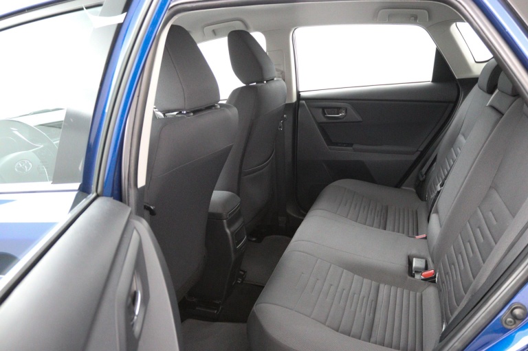 Toyota Auris - 1.8 Hybrid Aspiration 16