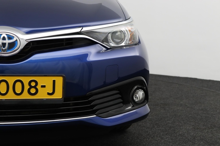 Toyota Auris - 1.8 Hybrid Aspiration 33