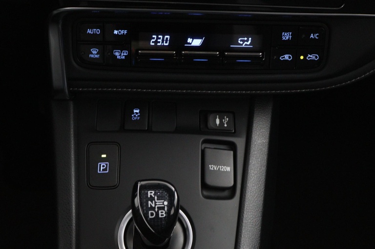Toyota Auris - 1.8 Hybrid Aspiration 43