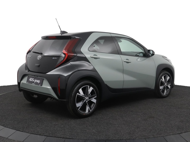 Toyota Aygo X - Hybrid 115 pulse 2