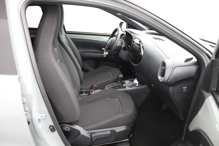 Toyota Aygo X - Hybrid 115 pulse 22