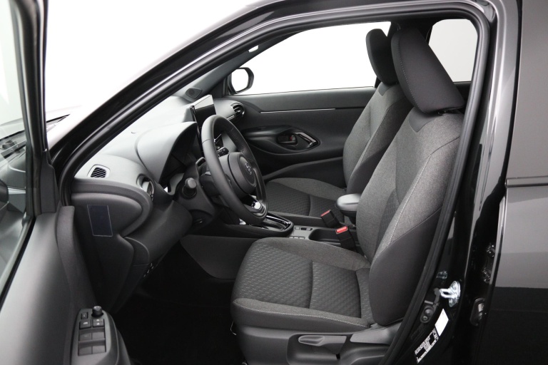 Toyota Yaris Cross - 1.5 Hybrid 115 Dynamic 18