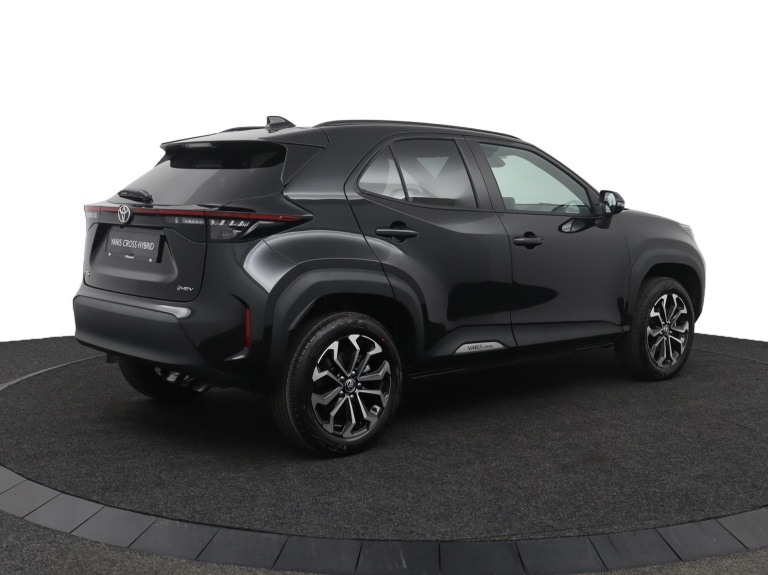 Toyota Yaris Cross - 1.5 Hybrid 115 Dynamic 2