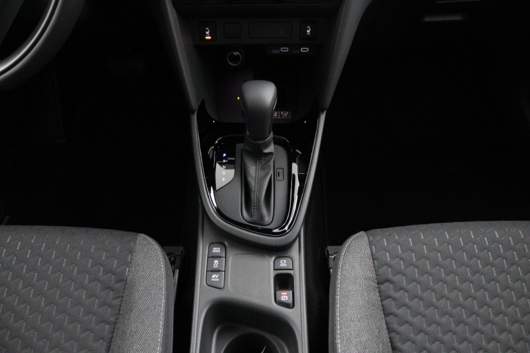 Toyota Yaris Cross - 1.5 Hybrid 115 Dynamic 42