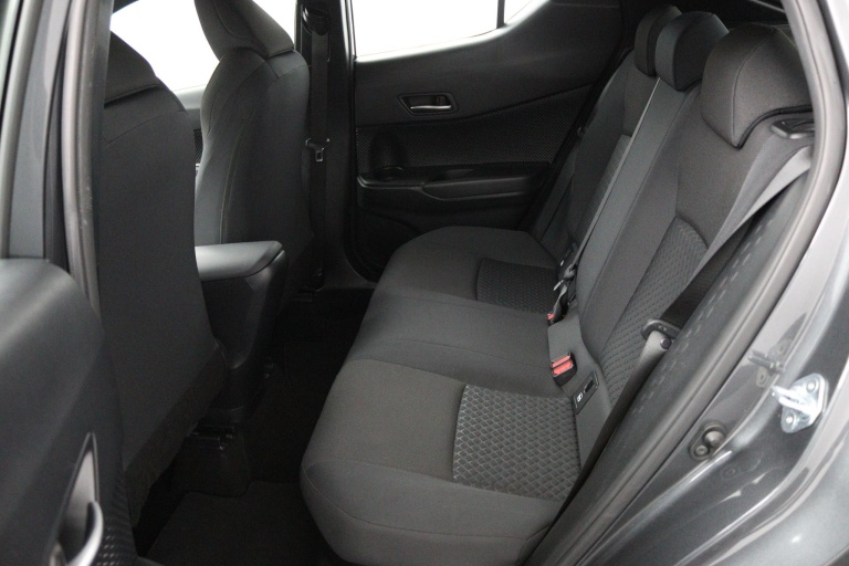 Toyota C-HR - 1.8 Hybrid Business Plus 18