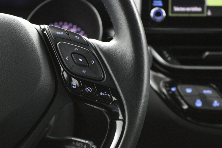 Toyota C-HR - 1.8 Hybrid Business Plus 21