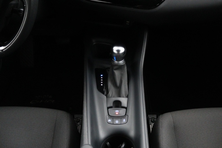 Toyota C-HR - 1.8 Hybrid Business Plus 26