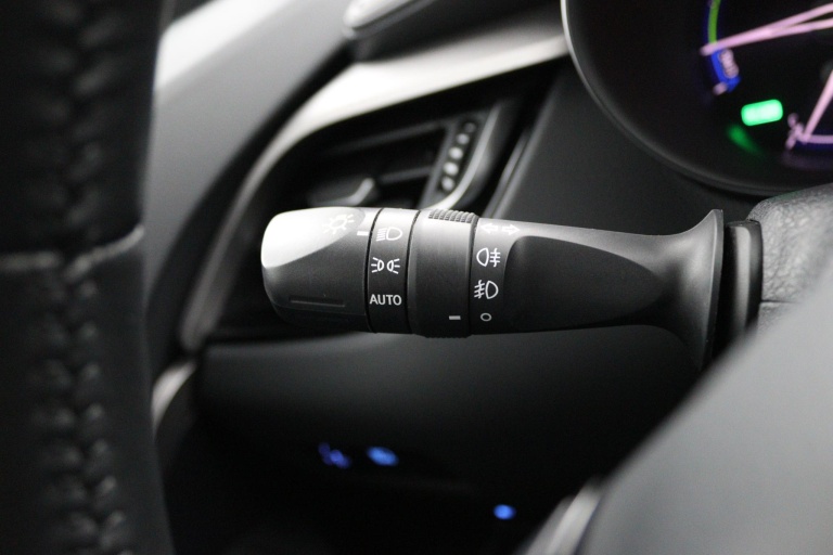 Toyota C-HR - 1.8 Hybrid Business Plus 30