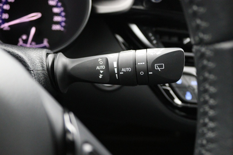 Toyota C-HR - 1.8 Hybrid Business Plus 31