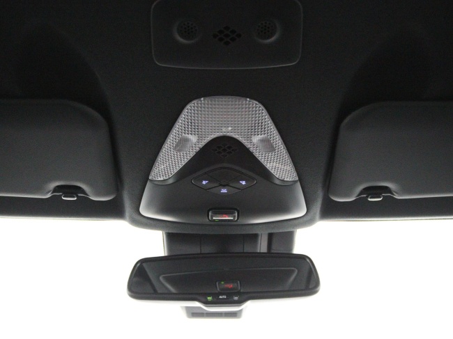 Toyota C-HR - 1.8 Hybrid Business Plus