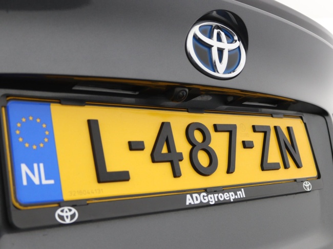 Toyota C-HR - 1.8 Hybrid Business Plus