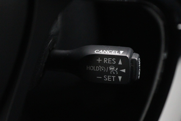 Toyota C-HR - 1.8 Hybrid Business Plus 42