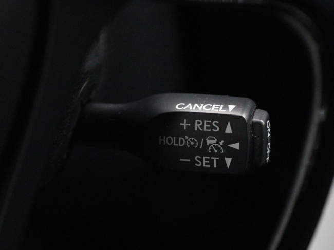 Toyota C-HR - 1.8 Hybrid Business Plus