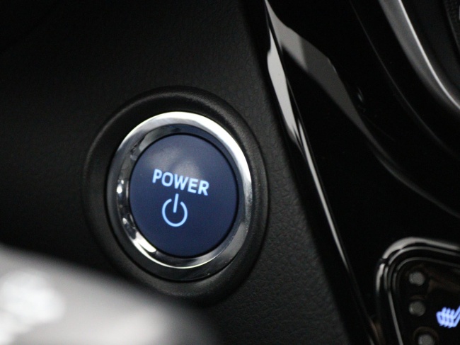 Toyota C-HR - 1.8 Hybrid Business Plus