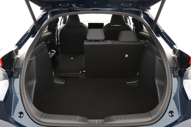 Toyota C-HR - 1.8 Hybrid 140 First Edition 24