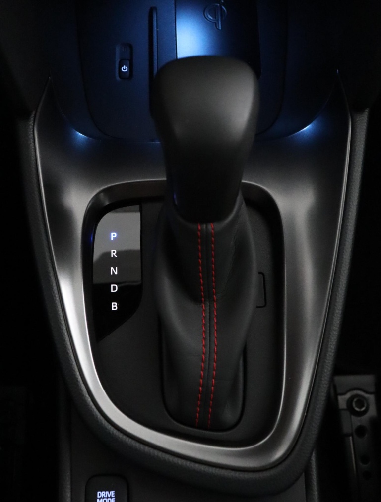 Toyota Yaris Cross - 1.5 Hybrid GR Sport 27