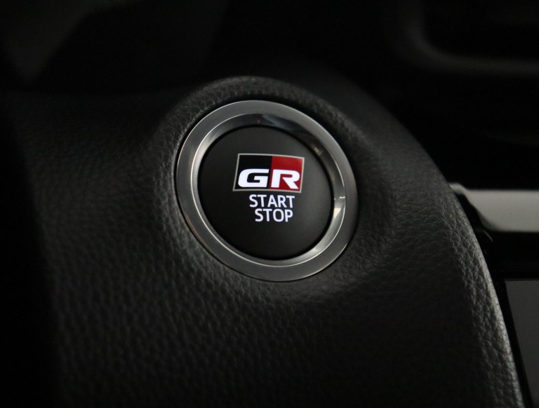 Toyota Yaris Cross - 1.5 Hybrid GR Sport 45