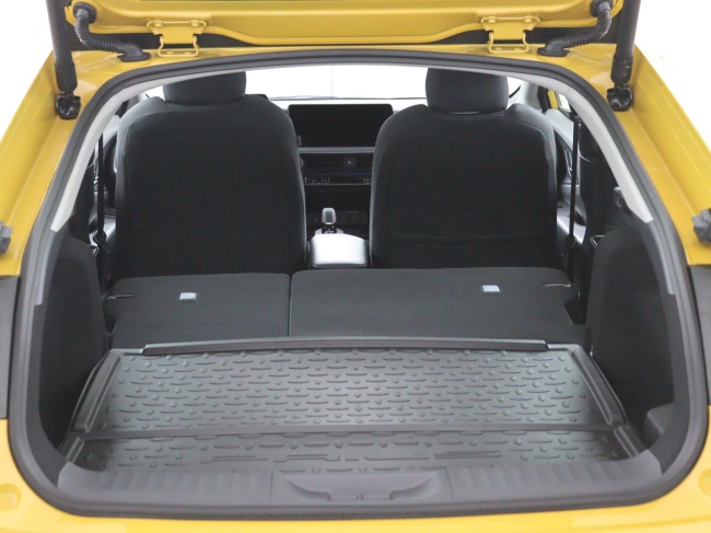 Toyota Prius - 2.0 Plug-in Hybrid 220 Executive Panoramisch dak