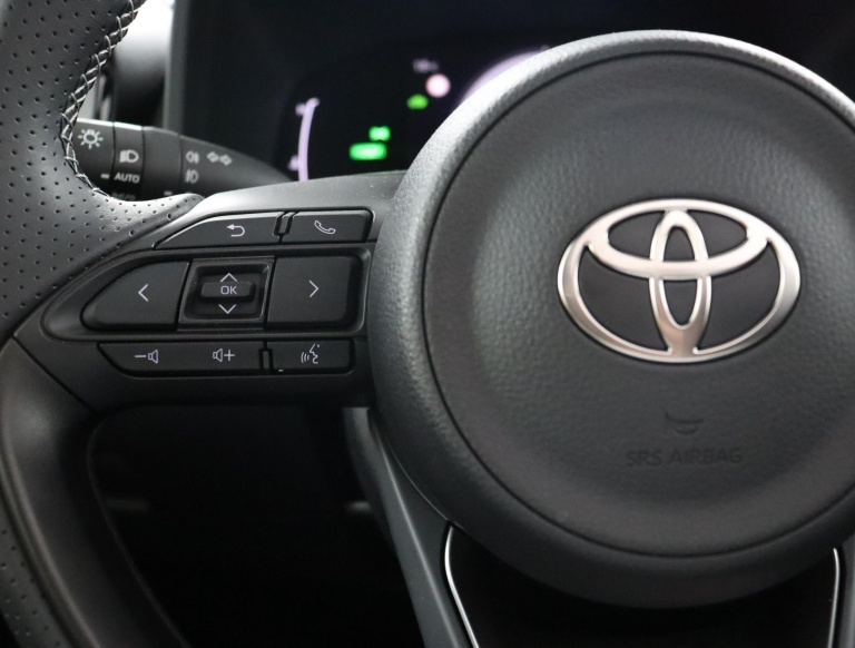 Toyota Aygo X - Hybrid 115 GR Sport 19