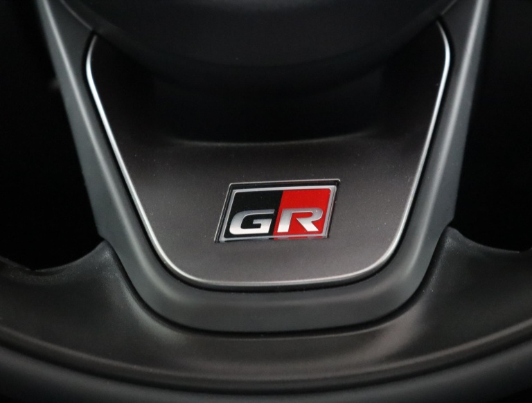 Toyota Aygo X - Hybrid 115 GR Sport 41