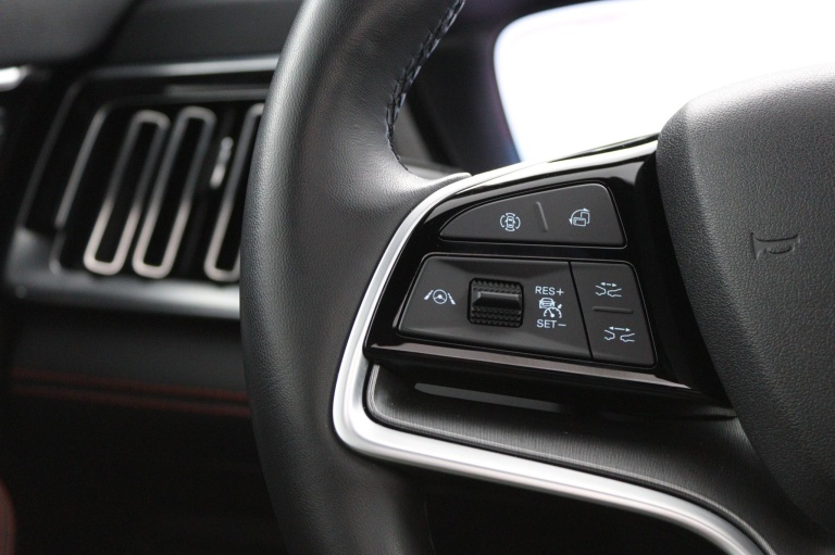 BYD SEAL U - 1.5 T DM-i AWD Design 16