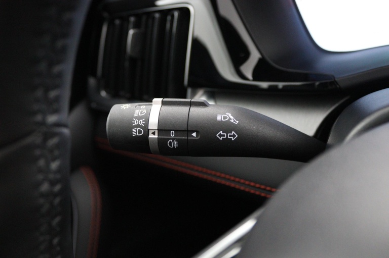 BYD SEAL U - 1.5 T DM-i AWD Design 27