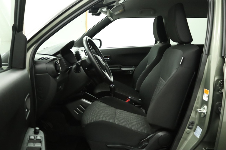 Suzuki Ignis - 1.2 Smart Hybrid Style 17