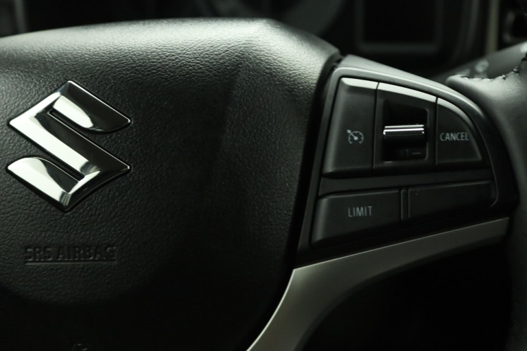 Suzuki Ignis - 1.2 Smart Hybrid Style 21