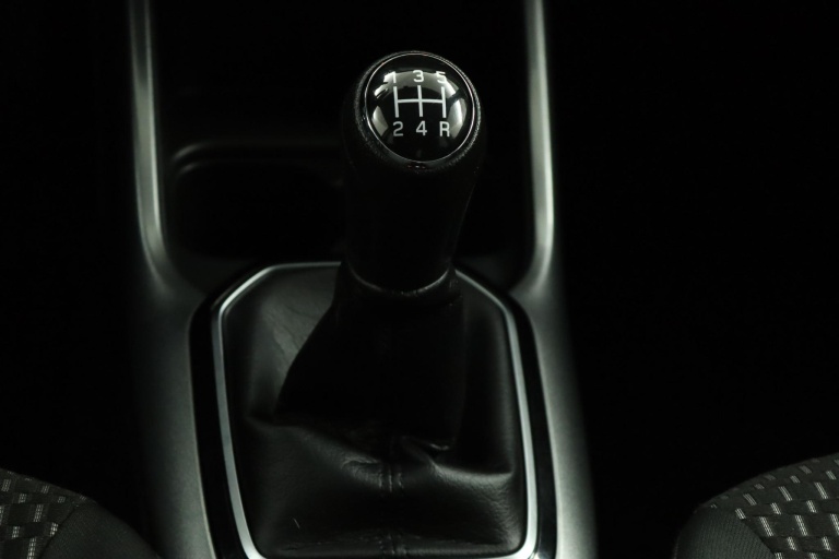 Suzuki Ignis - 1.2 Smart Hybrid Style 27