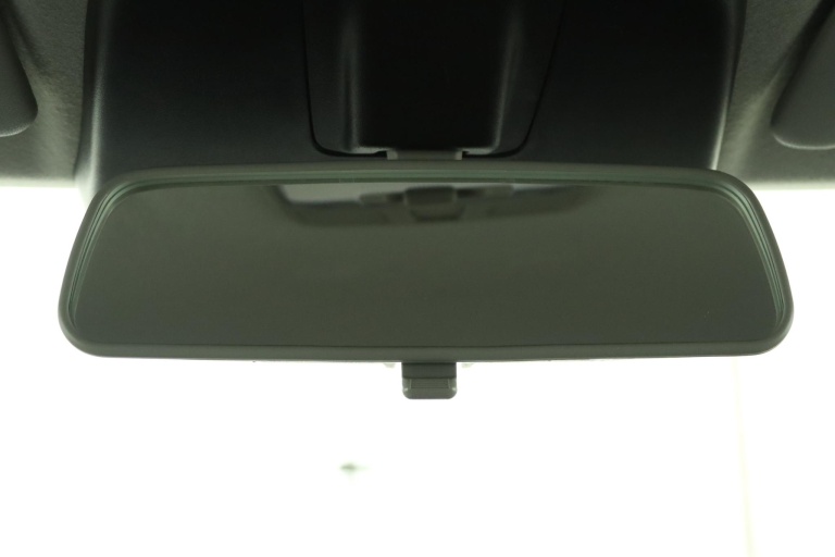 Suzuki Ignis - 1.2 Smart Hybrid Style 56