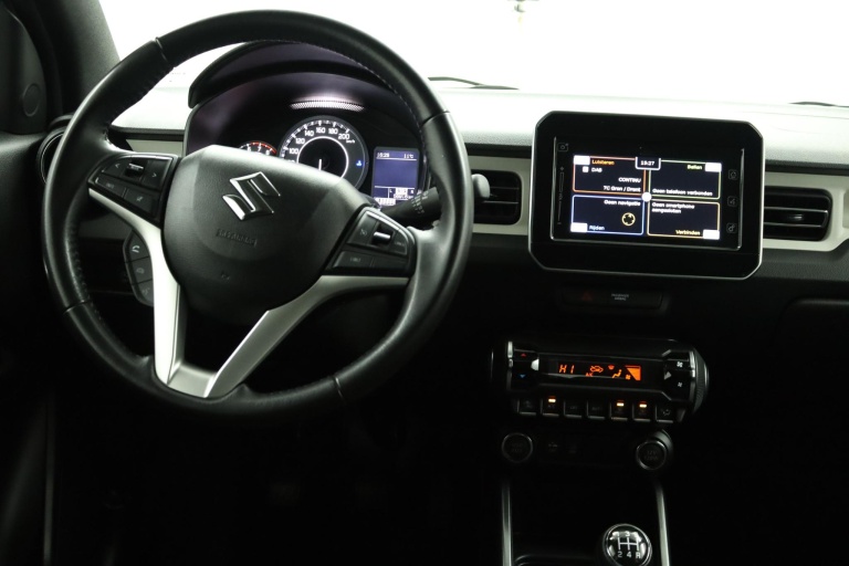 Suzuki Ignis - 1.2 Smart Hybrid Style 58