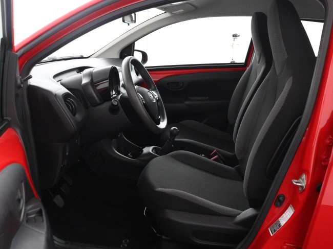 Toyota Aygo - 1.0 VVT-i x-fun
