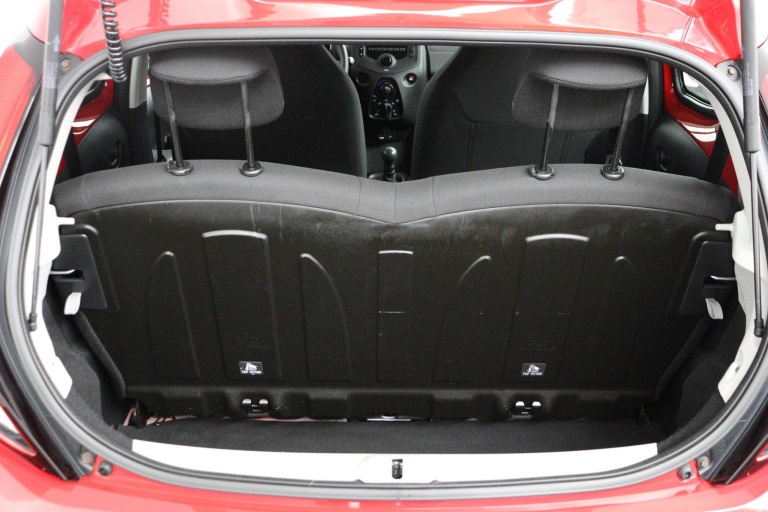 Toyota Aygo - 1.0 VVT-i x-fun 19