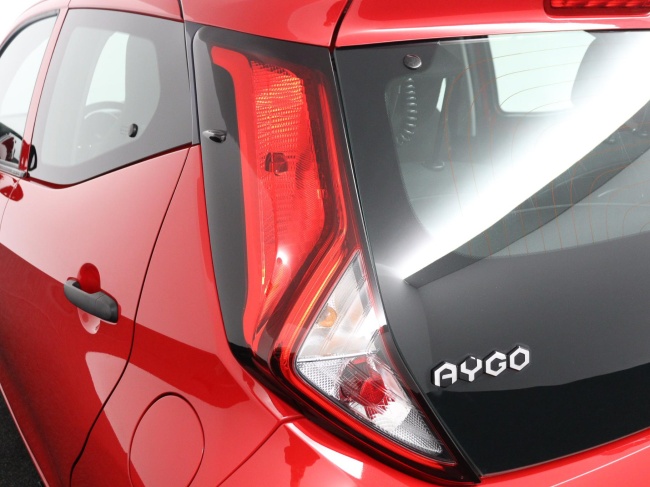 Toyota Aygo - 1.0 VVT-i x-fun